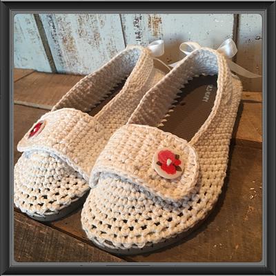 Flip Flop Slippers with Button Strap and Heel Bows - Project by Alana Judah