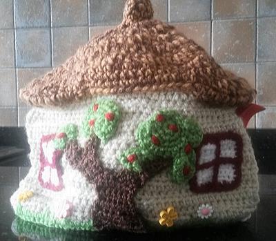 cottage tea cosy - Project by angela jordan