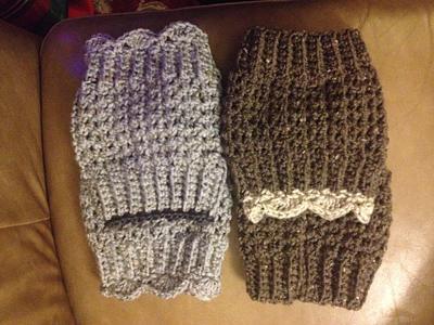 Reversible Boot Cuffs - Project by hookedonafeeling