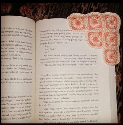 Triangle Bookmark - Project by Na Fatwaningrum