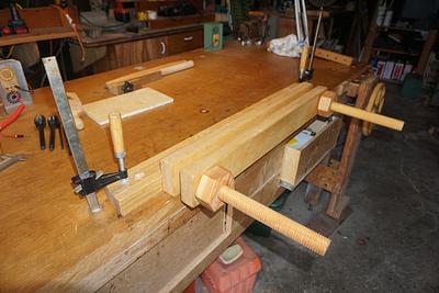 Home made Moxon type vise - Project by Madts