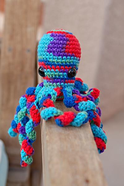 George the Octopus - Project by CrochetOlé