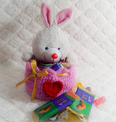 Crochet Heart Gift Basket - Project by rajiscrafthobby