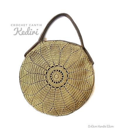 Round tote bag - Project by Farida Cahyaning Ati