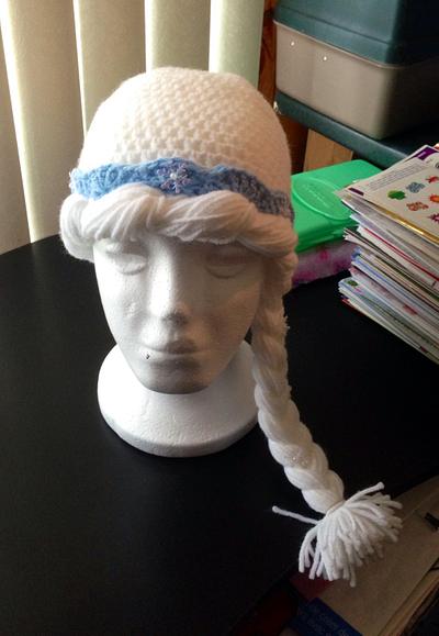 Elsa hat - Project by Butterfly80