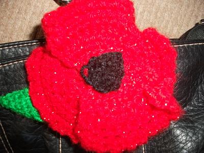 Crochet Poppy - Project by mobilecrafts