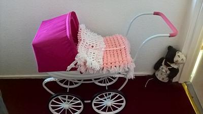 pompom blanket  - Project by mobilecrafts