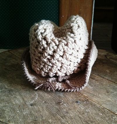 Weaving Baby Cowboy Hat - Project by bamwam