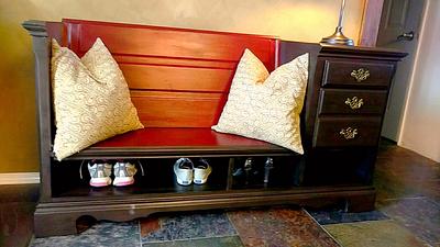 Entryway bench from dresser - Project by Maderhausen