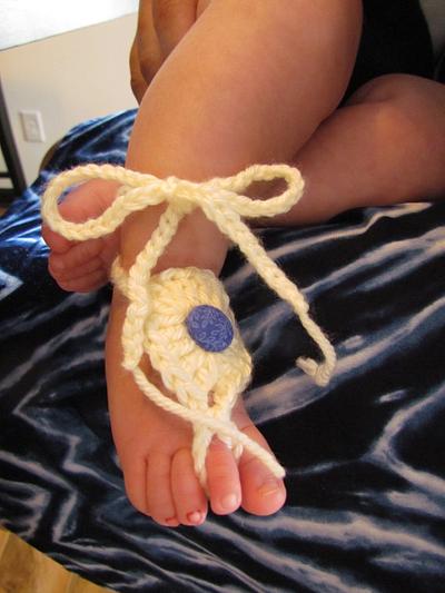 Baby Barefoot Sandals - Project by JacKnits