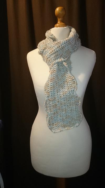 Wavy Edged Scarf - Project by Amie Jane