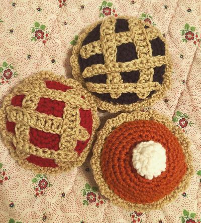 Handmade Crochet Pie Play Set - Project by CharleeAnn