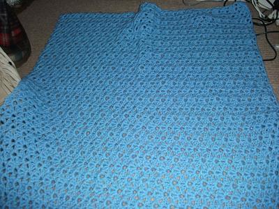 Crochet Blanket - Project by mobilecrafts