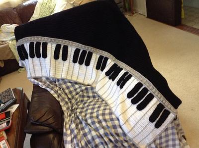 Second piano afghan - Project by MamaLou60