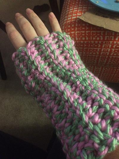 Fingerless Gloves - Project by MandaPanda