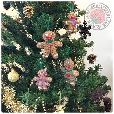 Gingerbread Family Christmas Tree Decorations  - Project by Ling Ryan