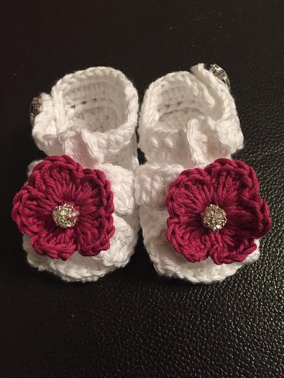 Baby shoes pink - Project by Rubyred0825