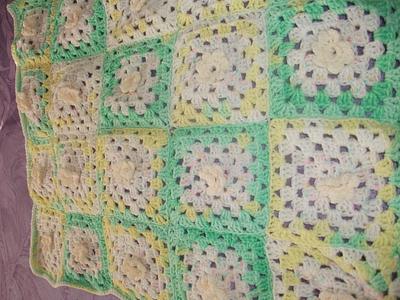 Crochet Blanket - Project by mobilecrafts