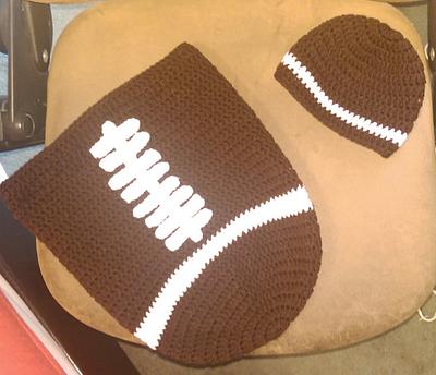 Football Hat and Cocoon - Project by Jenni0605