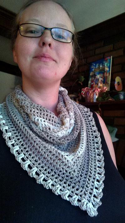 Cleavage cover scarf - Project by Momma Bass