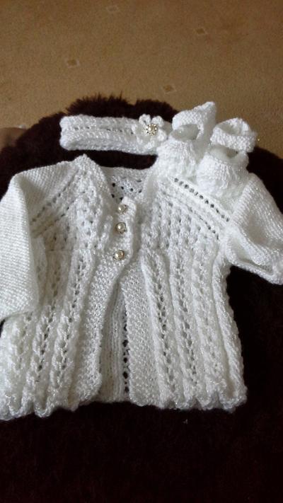 sparkly baby cardigan and matching set  - Project by evepudding