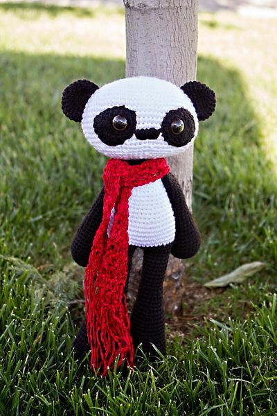 Chloe the Panda - Project by CrochetOlé