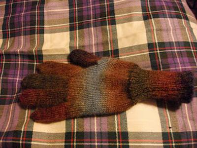 gloves - Project by mobilecrafts