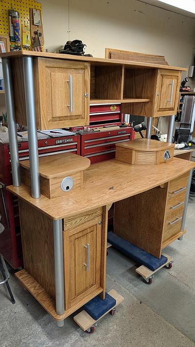Custom desk - Project by Rickswoodworks