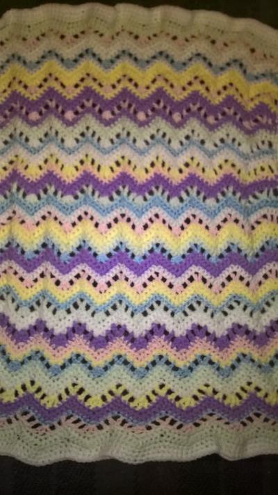 crochet blanket  - Project by mobilecrafts