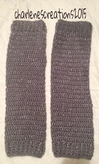 Crochet Leg Warmers - Project by CharlenesCreations 