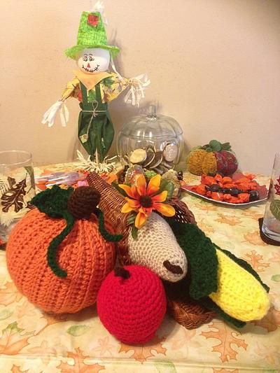 Cornucopia Center Piece  - Project by jujube1960