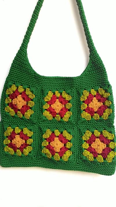 Granny Square Bag - Project by Farida Cahyaning Ati