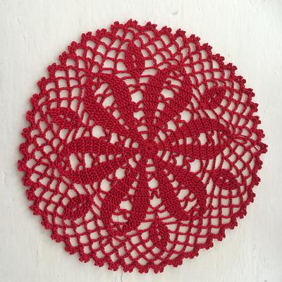 Round Doily - Project by JennKMB (Sly n' Crafty)