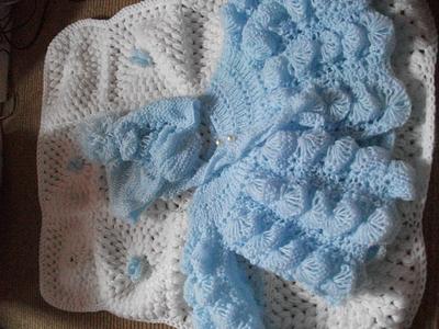 Crochet Blanket and Matinee Set - Project by mobilecrafts