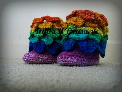 Crocodile Stitch Baby Booties - Project by tkulling