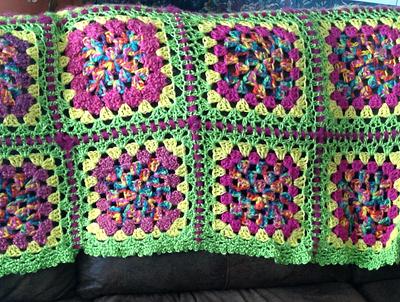 Granny squares pt 2 - Project by Johnsdoe
