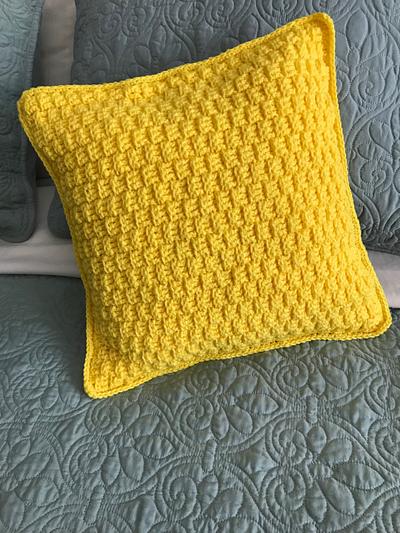 Crocheted pillow cover - Project by Shirley