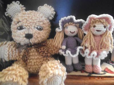 Teddy & Dolls - Project by Craftybear