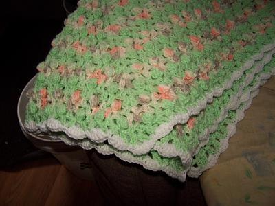 Hexagon baby blanket - Project by ngthygrl20