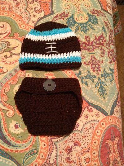 Football themed newborn hat & diapercover - Project by Susan Isaac 