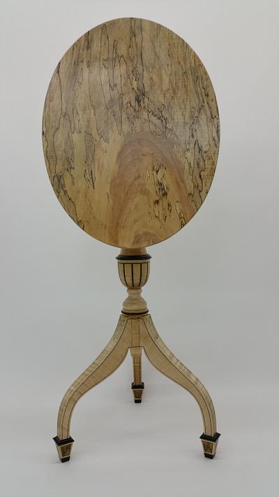 Tilt Top Table - Project by Les Hastings