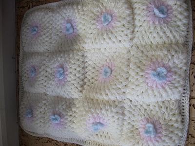 Crochet Blanket - Project by mobilecrafts