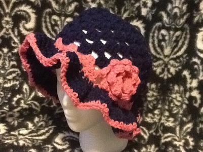 Granny square hat and brim hat with flowers - Project by Mis gemelos