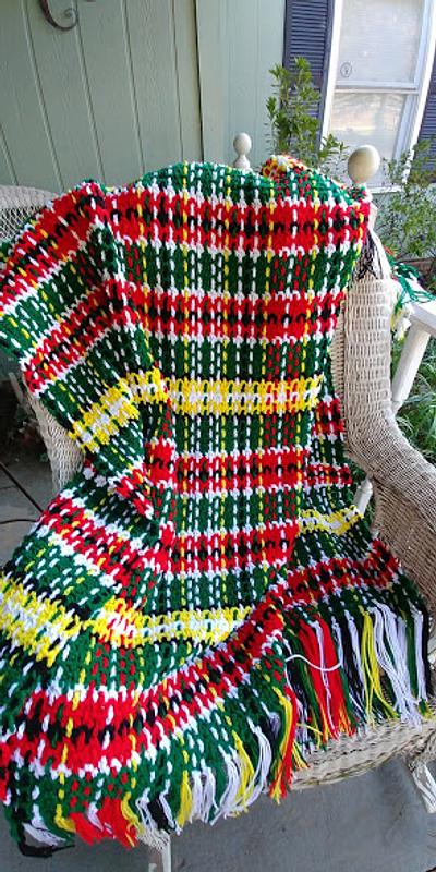 Plaid Christmas Blanket - Project by Charlotte Huffman