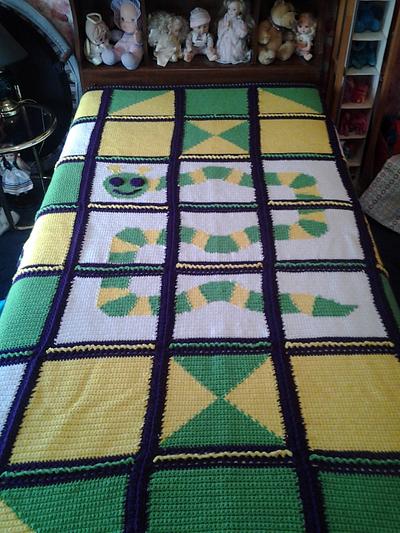 Twin sized bedspread  - Project by flamingfountain1