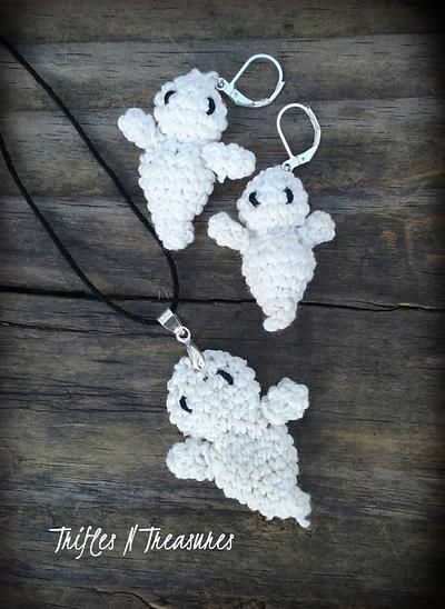 Charming Little Ghosties Set - Project by tkulling