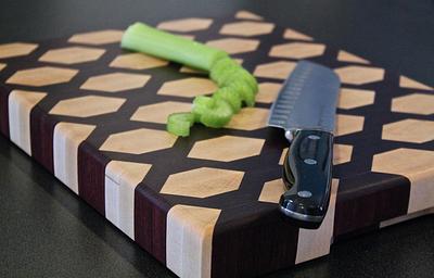 The Honeycomb Cutting Board - Project by John 