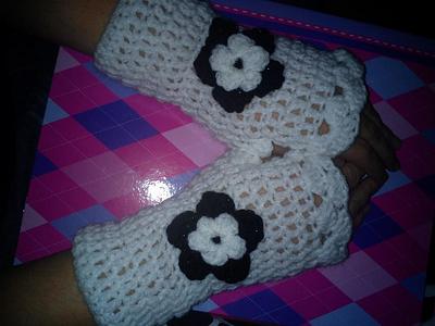 Fingerless gloves - Project by Emma Stone