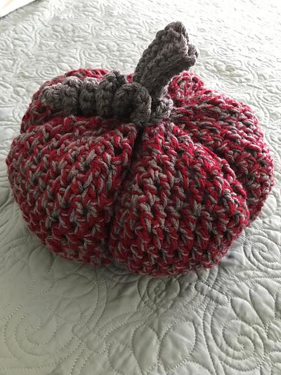 Crocheted OSU pumpkin - Project by Shirley