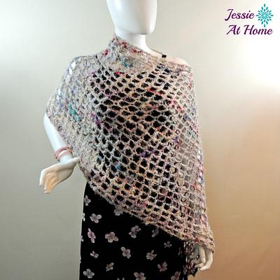 Phoebe Poncho - Project by JessieAtHome